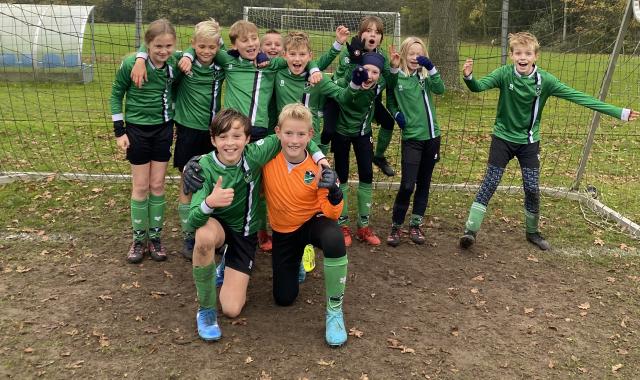 JO11 wint overtuigend van Oosterwolde!