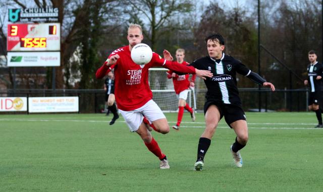 Gehavend Waskemeer in 2e helft onderuit tegen Niekerk