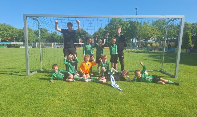 Waskemeer JO8-1 - FC Surhústerfean JO8-1
