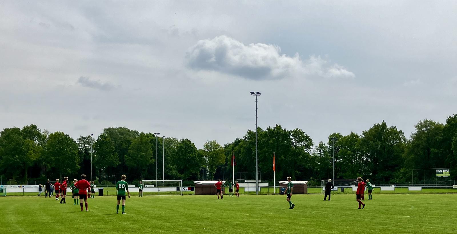 JO17 delft in de tweede helft het onderspit tegen Zevenhuizen