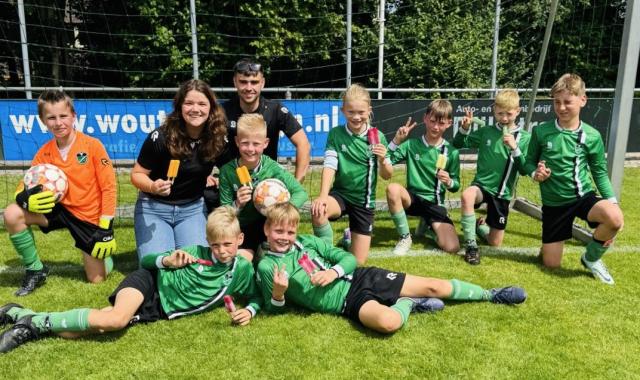 JO10 sluit seizoen af met mooie overwinning