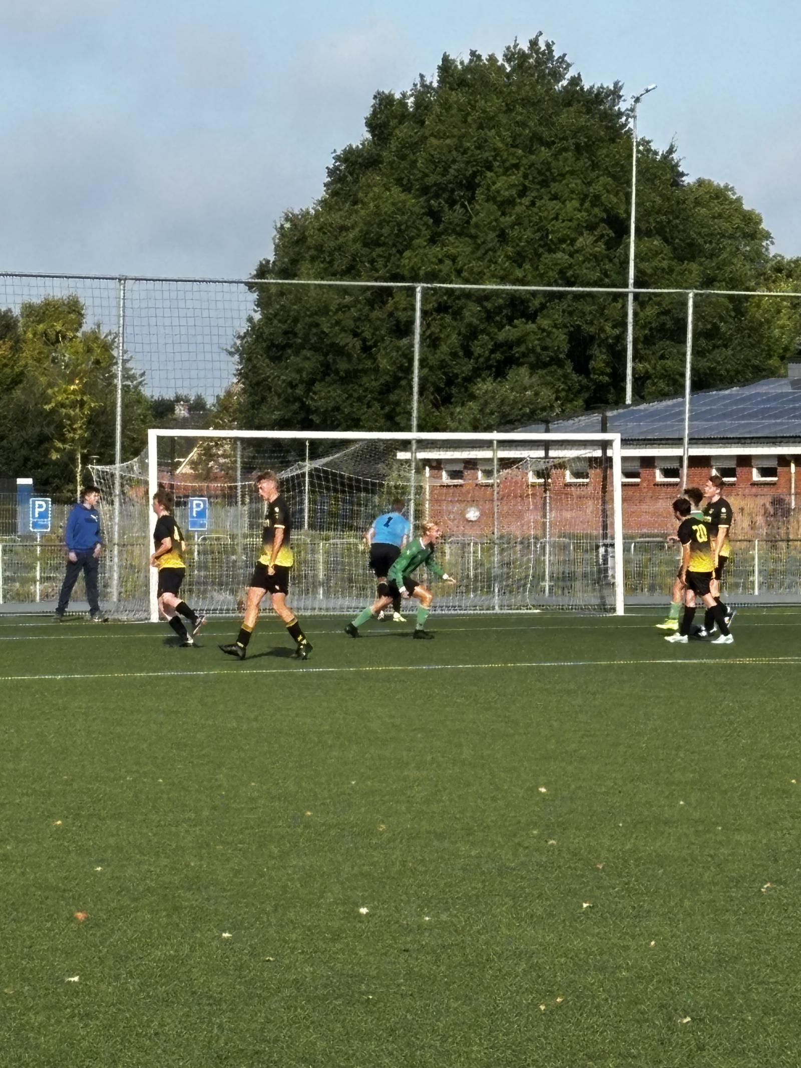 Seizoensopening tegen Marum eindigt in schiettent!