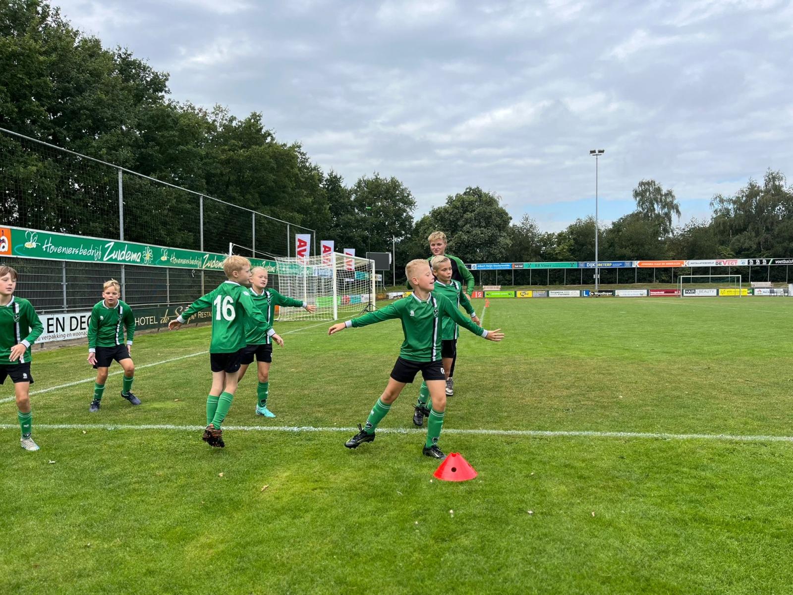 JO11 knokt zich knap terug in eerste duel tegen Oerterp