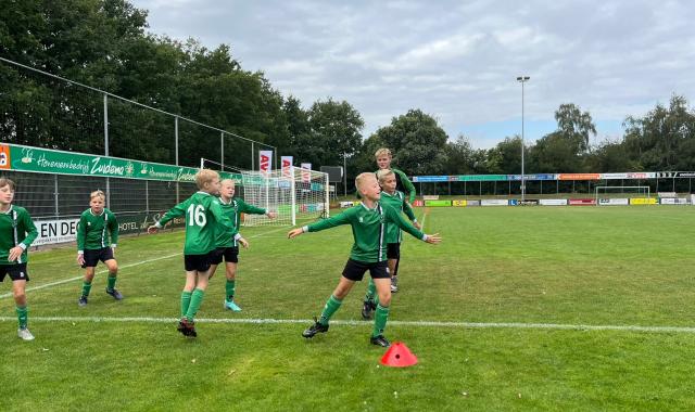 JO11 knokt zich knap terug in eerste duel tegen Oerterp