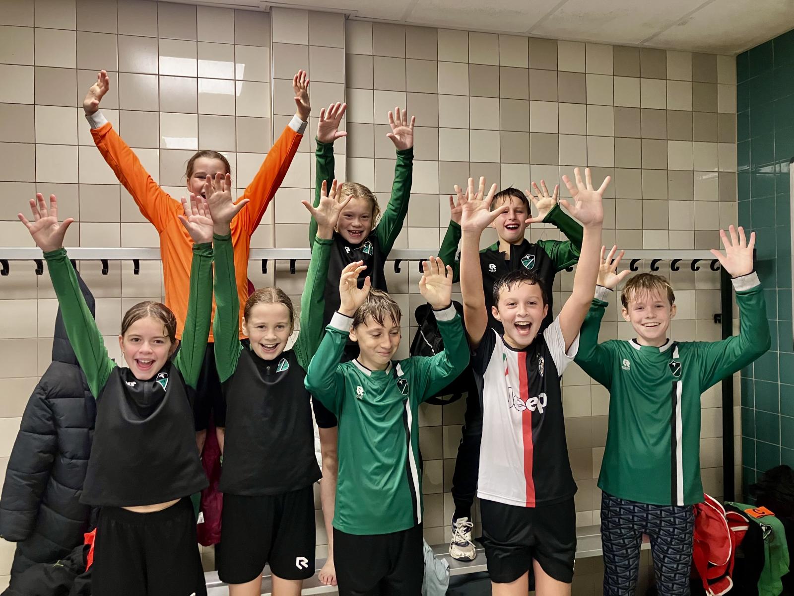 JO12 opent nieuwe fase met een tienklapper