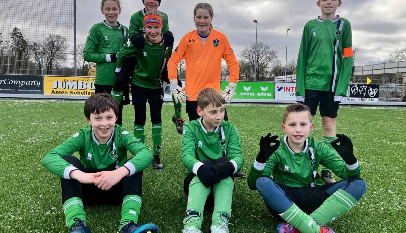 JO12 speelt mooie pot voetbal in Assen