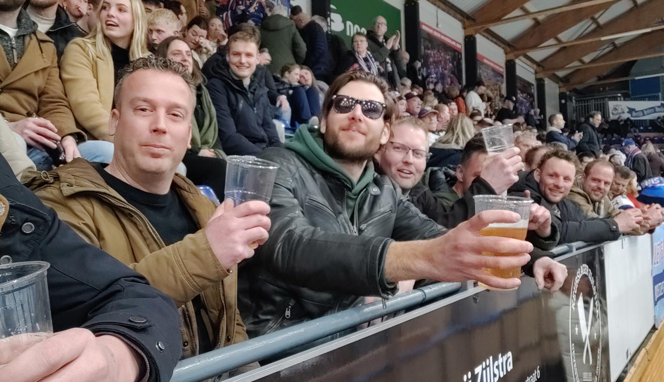 Flyers Heerenveen winnen dankzij support Waskemeer 5