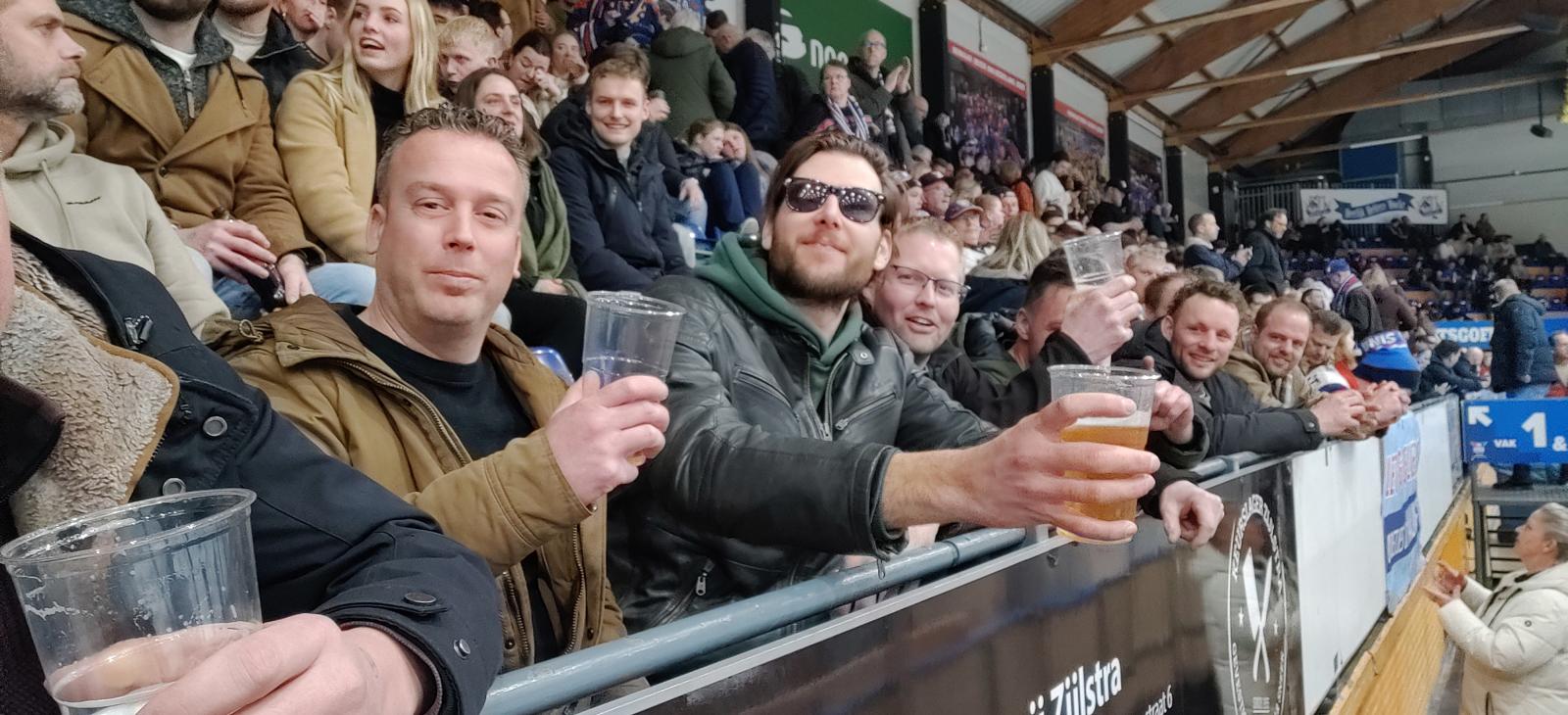 Flyers Heerenveen winnen dankzij support Waskemeer 5