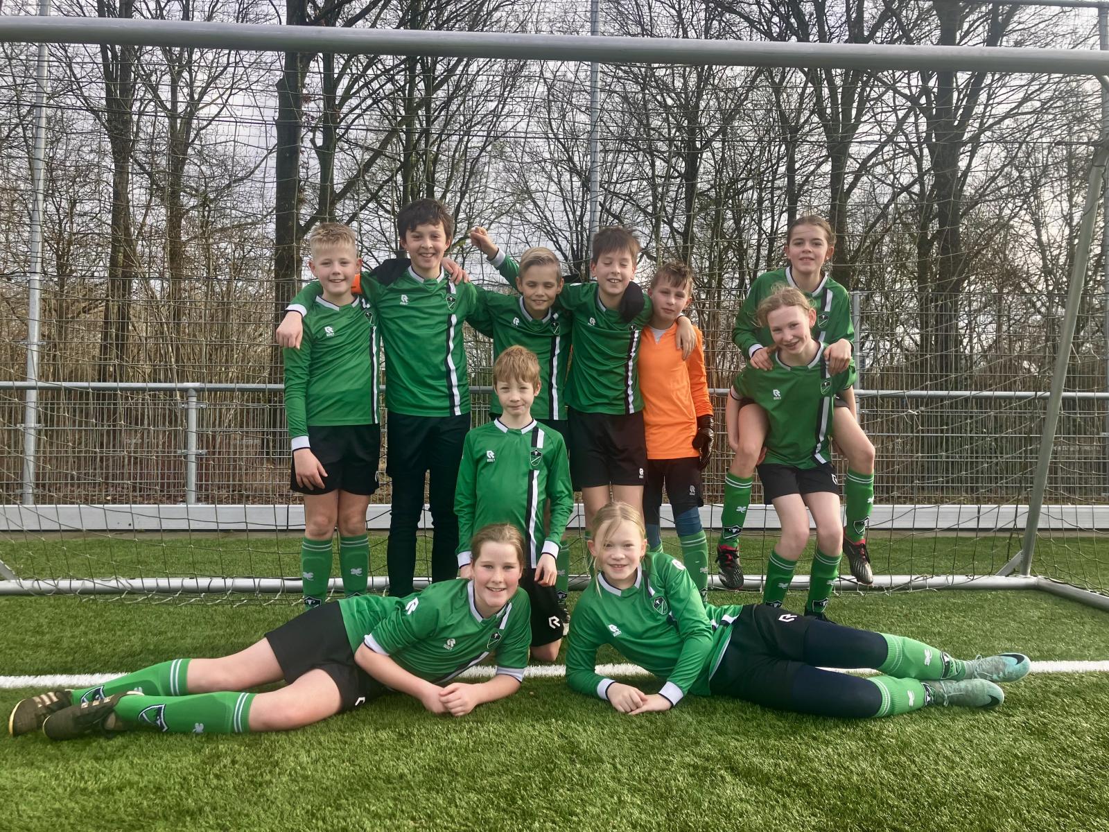 Gelegenheidsteam JO11/JO12 speelt goede wedstrijd in Assen