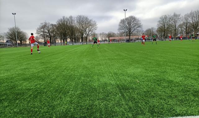 Strijdend Waskemeer de kansen, RWF de punten