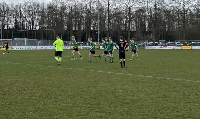 FC Assen JO17-4 - Waskemeer JO17-1