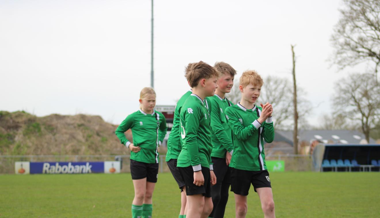 Jo-11 start fase met ruime overwinning op Zevenhuizen