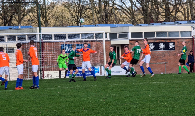 Solide overwinning JO19 in Roden op ONR