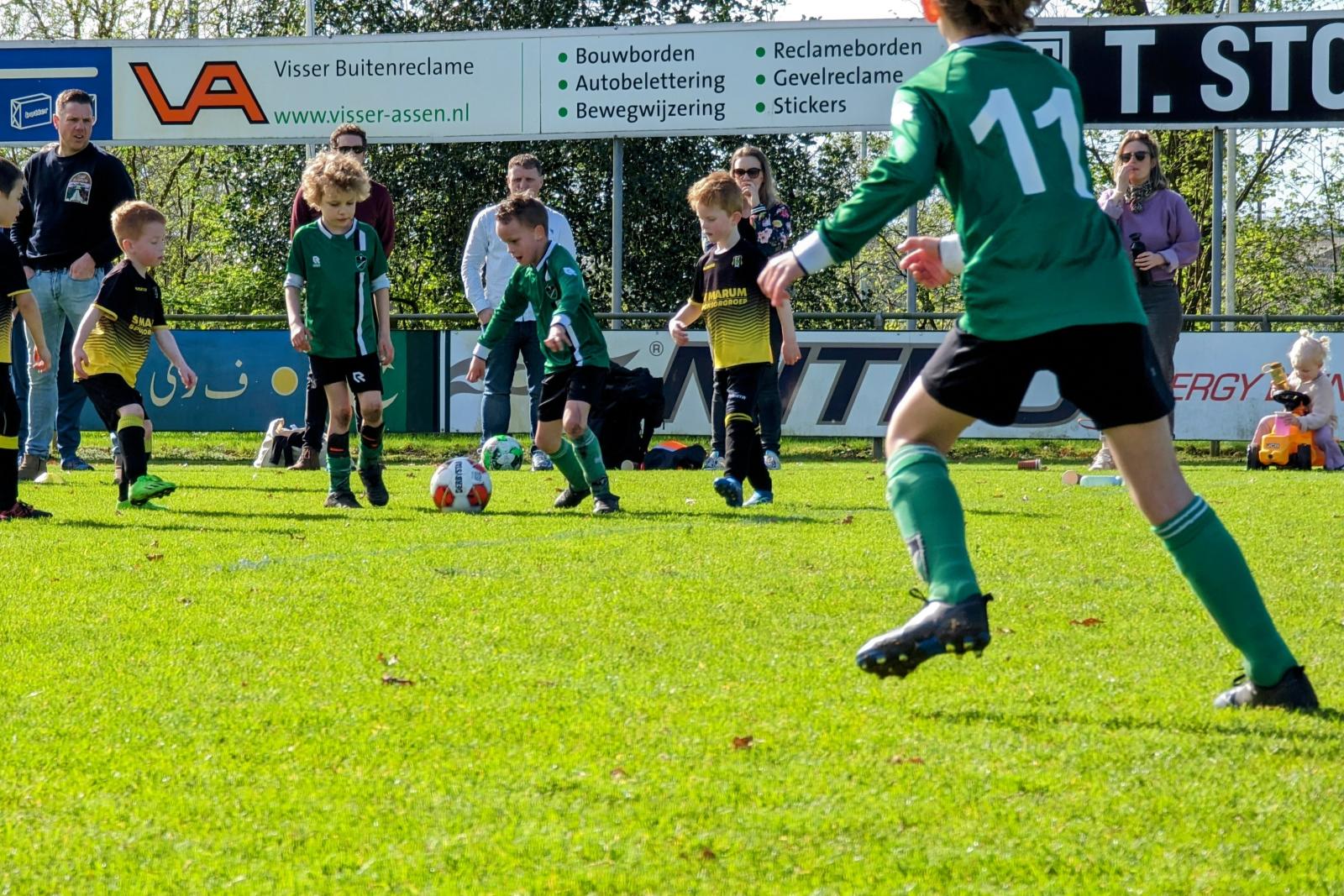 Kabouters in actie op stralende voorjaarsdag